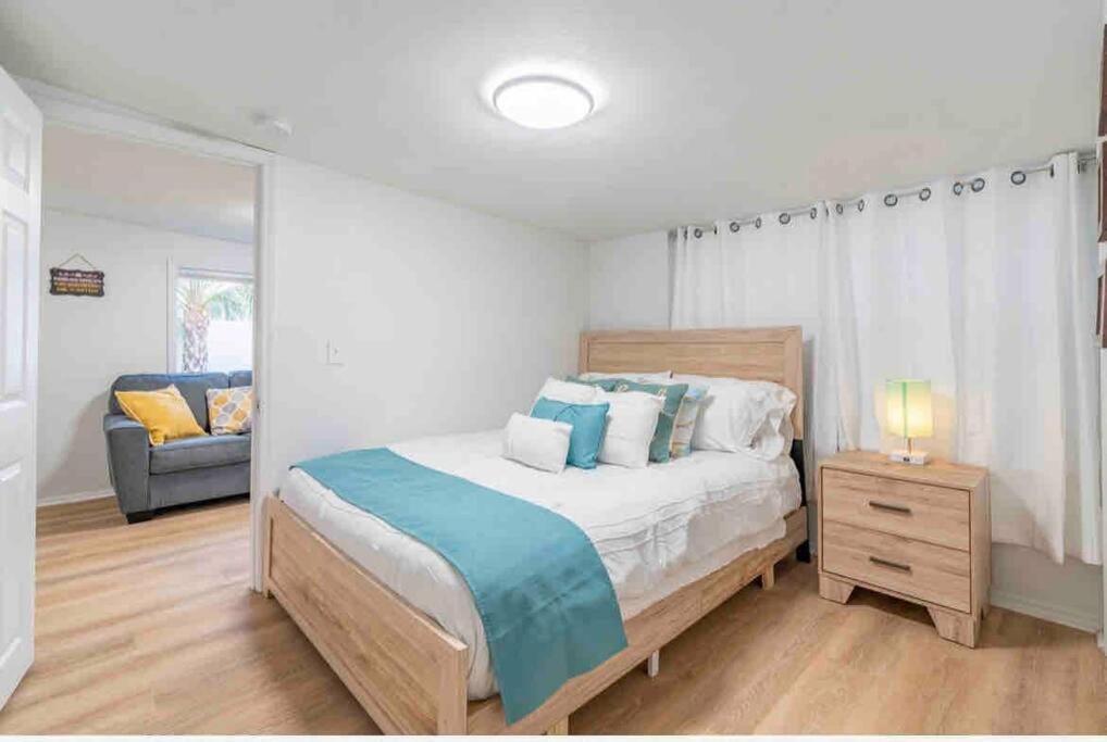Lovely 2 Bedrooms, Steps Away From The Beach. Bradenton Beach Zewnętrze zdjęcie