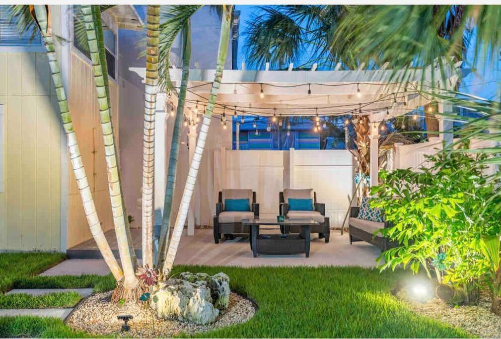 Lovely 2 Bedrooms, Steps Away From The Beach. Bradenton Beach Zewnętrze zdjęcie